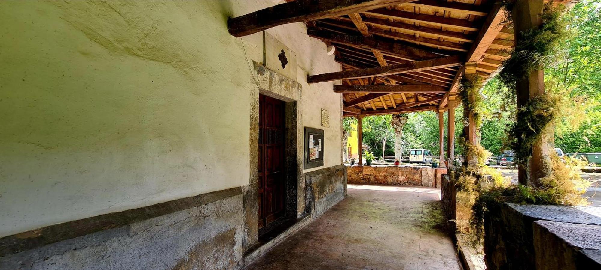 La Falguera Pola de Lena Bagian luar foto